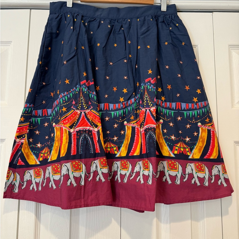 A-line cotton skirt with circus motif